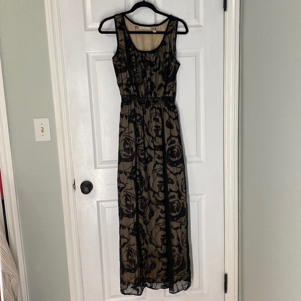 Chelsea & Violet evening gown